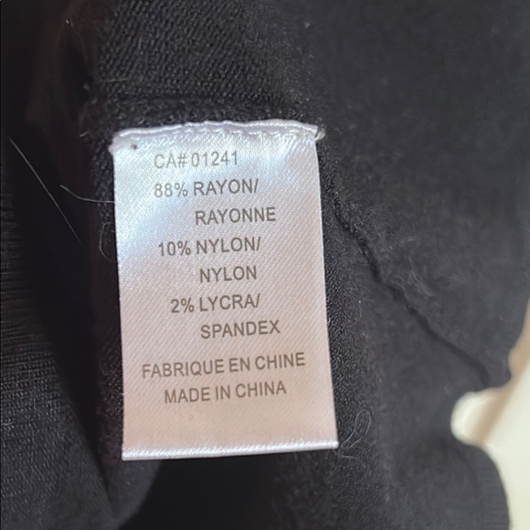 Contemporaine by Simons Black and Cream Button Front 3/4 Sleeve Sweater, size S - Picture 4 of 6